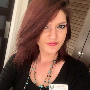 Meet your Posher, Caitlin